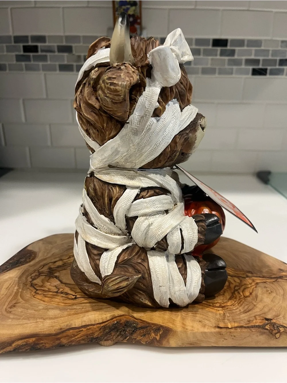 Halloween Mummy Highland Cow with bow and pumpkin BIG 9” Tall x 6” wide, BNWT